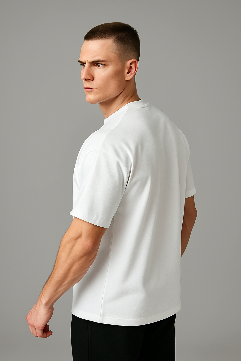 Oversized T-Shirt – White & Gold Edition