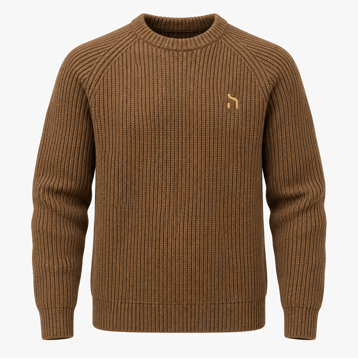 Haensch Coast Heavy Knit Sweater Herren in Dune Toffee mit grober Rippstruktur, Raglanärmeln und goldenem Haensch-Zeichen.
