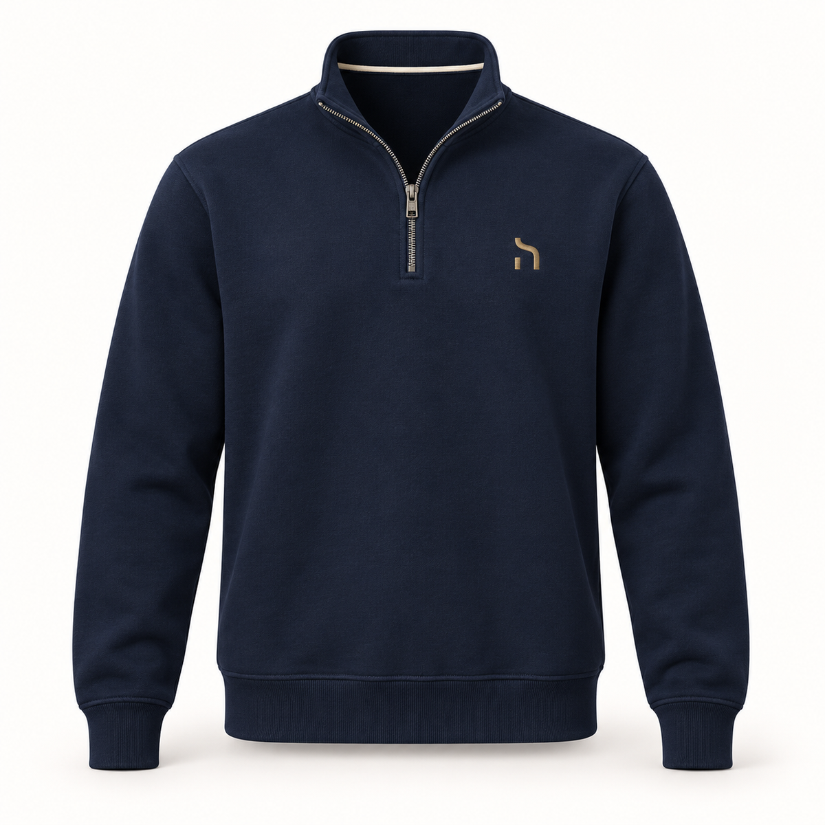 Marineblauer Haensch Coast Quarter-Zip Pullover mit hohem Kragen, Ivory-Cream-Kante und kleinem goldenem Haensch-Zeichen auf der Brust.